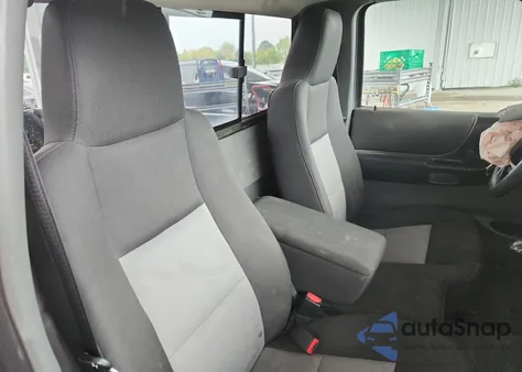 2004 Ford Ranger из США, поврежденный, VIN 1FTYR10D74PA60937